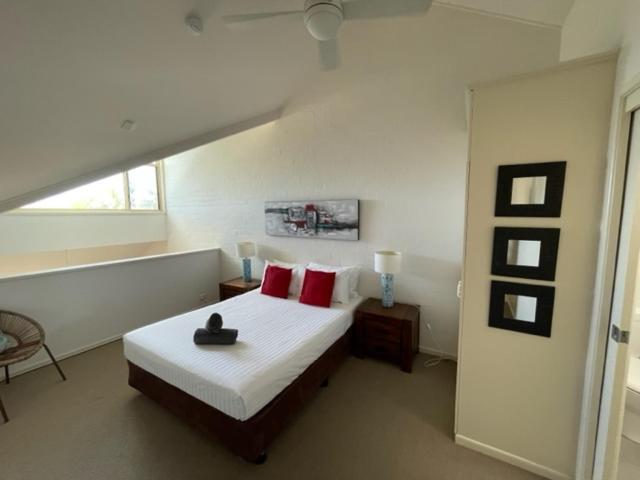 ביירון ביי Mariner Bay Apartments מראה חיצוני תמונה